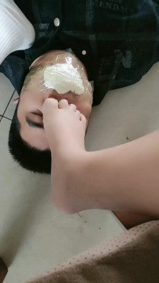 图片[8]_【诺诺子】小白鞋白袜踩脚垫/袜子塞嘴捂脸/裸足深喉 bf26959_HD绳艺资源