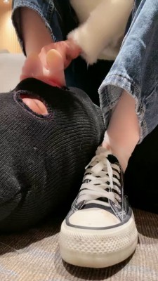 图片[5]_【小痴】帆布鞋丝袜脚气味羞辱 bf27453_HD绳艺资源