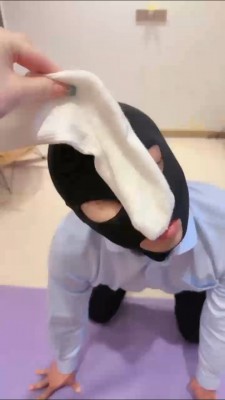 【不期而遇】闻臭袜/狂舔裸足/耳光 bf27451_HD绳艺资源