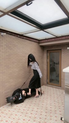 【桃幼幼】圈养教训脚奴-手铐绳艺技巧/训练/骑马耳光/关户外囚禁 bf27442_HD绳艺资源