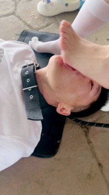 图片[8]_【尤黎】户外-白丝诱惑/叼拖鞋/吃白丝袜/裸足喂酸奶 bf27439_HD绳艺资源