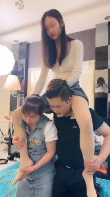 图片[5]_【艾莉】情侣奴下跪犯贱-耳光/轮流转胯/肉丝踩/骑马【双视角版】 bf27237_HD绳艺资源