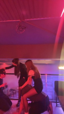 图片[2]_【妆主大大】双S素人闺蜜-酒吧公开处刑【双视角版】bf27410_HD绳艺资源