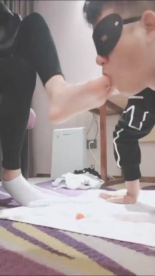 图片[10]_【美娜格格】靴子白袜羞辱-连环耳光白袜脚插嘴 【完整版】bf27422_HD绳艺资源