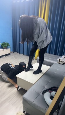 【槿一】长靴+高跟踩狗舌头【完整版】 bf27386_HD绳艺资源