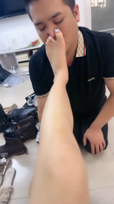 图片[12]_【艾莉】舔闻超多双鞋子/骑马/原味丝袜脚捂脸 bf27263_HD绳艺资源