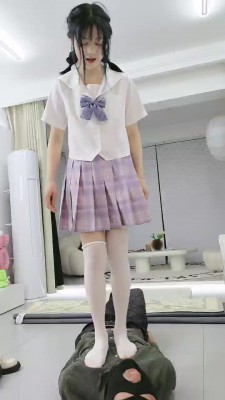 图片[6]_【兔兔】洛丽塔白丝诱惑学长-吃袜子/踩踏裸足插嘴 bf27175_HD绳艺资源