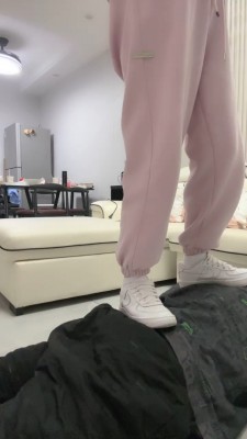 图片[2]_【惠子大人】空军一号白袜全体重踩/吃棉袜 bf27220_HD绳艺资源