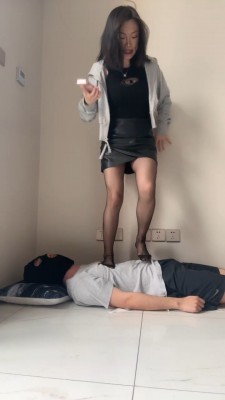 图片[5]_【泷御】高跟黑丝+长靴全体重踩地毯 bf27261_HD绳艺资源