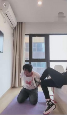 图片[3]_【不期而遇】帆布鞋白袜女主艺术踢打 bf27268_HD绳艺资源