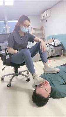 图片[11]_【小劳拉】运动鞋全体重踩踏/艺术喂食 bf27269_HD绳艺资源