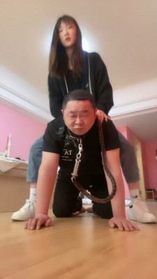 图片[3]_【文文】晨跑回来骑马遛狗/叼棉袜/训练舔脚 bf27309_HD绳艺资源