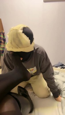 图片[4]_【伊兮夫妻】绿帽狗舔长靴黑丝/带锁/内裤套头 bf27290_HD绳艺资源