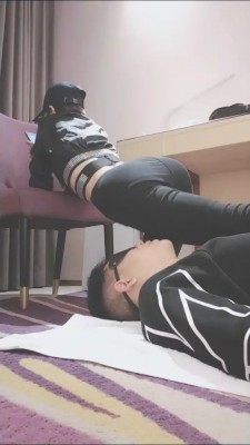 图片[7]_【美娜格格】靴子白袜羞辱-连环耳光白袜脚插嘴 bf27409_HD绳艺资源