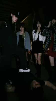 图片[3]_【麋鹿银儿】一群素人户外踩狗/骑马/闻舔臭鞋臭袜jio bf27344_HD绳艺资源