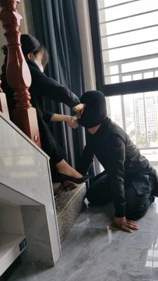 图片[4]_【辣姐】职业装诱惑-高跟踩踏喂食 bf27355_HD绳艺资源