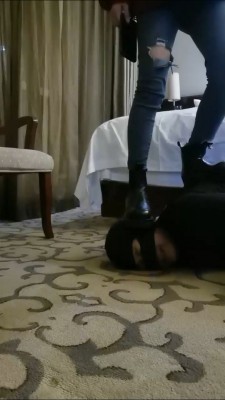 图片[7]_【文文文】素人-闻舔原味棉袜/短靴踩头 bf27296_HD绳艺资源