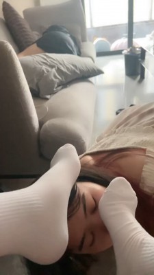 图片[6]_【橘子没熟】母畜-素人睡觉闺蜜狂舔鞋/白袜 bf27207_HD绳艺资源