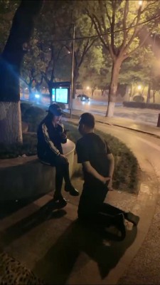 图片[2]_【傲雪】深夜户外遛狗犬化训练 bf27150_HD绳艺资源