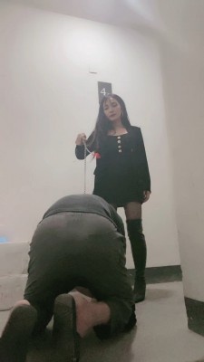 图片[3]_【傲雪】深夜楼道遛狗 bf27194_HD绳艺资源