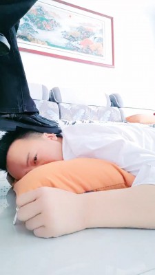 图片[4]_【小贱mt】素人-皮鞋踩踏/黑丝超强窒息【双视角版】 JS23041910_HD绳艺资源