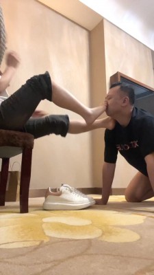 图片[2]_【茶茶S】双S-舔脏鞋臭脚/碾压喂食【双视角版】 bf27639_HD绳艺资源