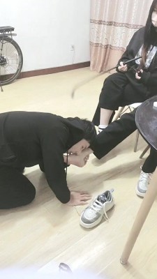 图片[3]_【粥粥大人】学生情侣主-下跪舔鞋闻袜跪爬 bf27650_HD绳艺资源