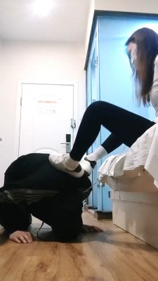 【闪闪S】素人-小白鞋原味棉袜羞辱 bf27649_HD绳艺资源