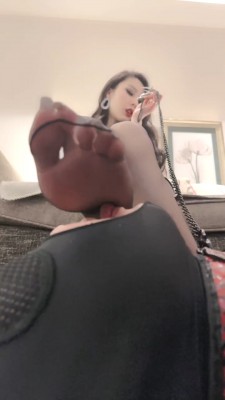 图片[5]_【萱萱】精神小妹手铐绳艺技巧训练/恨天高踩踏/黑丝捂脸 bf27609_HD绳艺资源