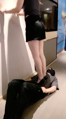 【上海赵丽颖】亲母女群调-训练舔臭脚/吃口水喝圣水 bf27607_HD绳艺资源