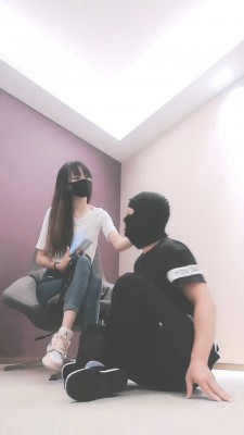 图片[2]_【美娜格格】转胯训练爬行/白棉袜裸足气味羞辱 bf27612_HD绳艺资源