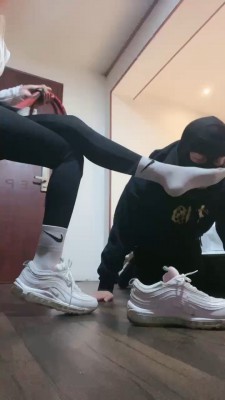 图片[7]_【秋秋】健身回来挑战偷鞋的狗 bf27550_HD绳艺资源