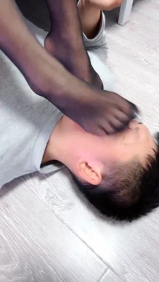 图片[6]_【潘妮绳艺导师】贝壳头黑丝气味羞辱/脚踩喂食 bf27589_HD绳艺资源