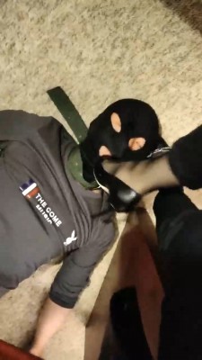 图片[3]_【辣姐】桌下视角-舔脏靴子原味丝袜脚 JS23042302_HD绳艺资源