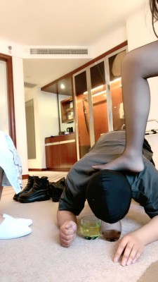 图片[12]_【上海赵丽颖】亲母女复出调【续集】-舔脏鞋原味丝袜脚/喝圣水 bf27568_HD绳艺资源