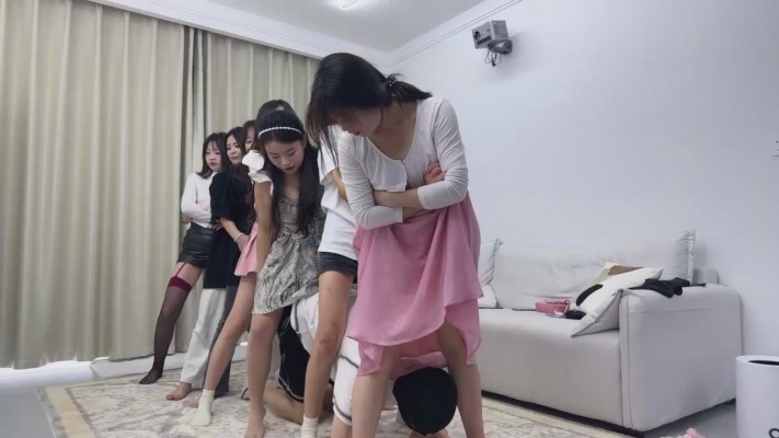 图片[7]_【狗哥】推荐-7S-白袜+肉丝+裸足+黑丝踩狗/转胯/混合圣水窒息喝 bf27535_HD绳艺资源