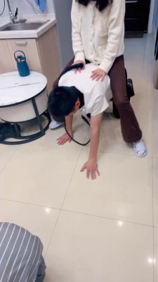 图片[3]_【尤黎】生活化调-踩踏深喉/裸足狂舔碾狗脸/喝洗脚牛奶 bf27519_HD绳艺资源