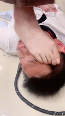 图片[7]_【尤黎】生活化调-踩踏深喉/裸足狂舔碾狗脸/喝洗脚牛奶 bf27519_HD绳艺资源