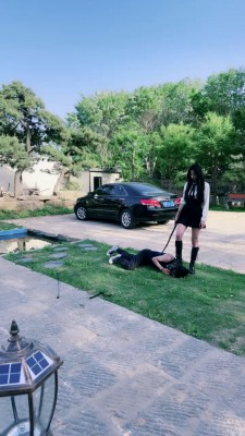 图片[3]_【沅芷大人】户外双S-喂食圣水/绳艺技巧重度鞭刑/踩踏【双视角版】bf27444_HD绳艺资源