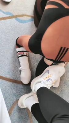 图片[4]_【多多】棉袜套手/运动鞋踩踏/棉袜黑丝捂狗脸 bf27803_HD绳艺资源