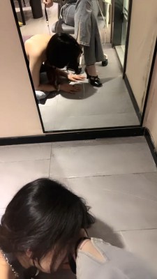 图片[2]_【橘子没熟】母畜-可爱女闺蜜羞涩舔jio bf27781_HD绳艺资源