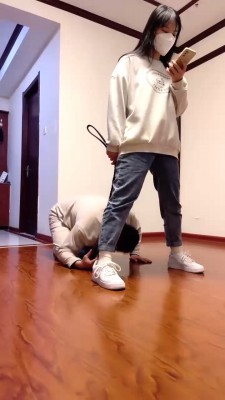 图片[2]_【申小悦】小白鞋学生-强迫喝圣水/虐打/白袜塞嘴 bf27746_HD绳艺资源