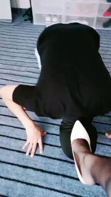 【bibi团】傻狗认主现场-黑丝高跟插嘴恋足 bf27889_HD绳艺资源