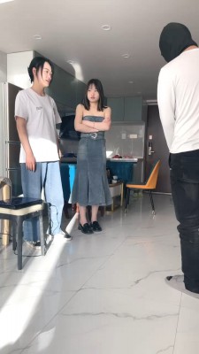 【阿昆】双S肉丝棉袜踩/气味羞辱 bf28115_HD绳艺资源