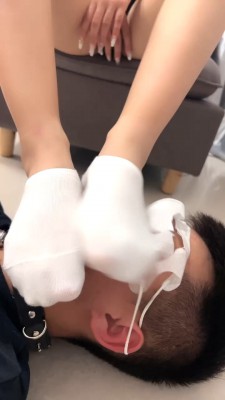 图片[10]_【除夕大人】舔超脏小白鞋/闻鞋窝/白船袜捂脸/吃袜子 bf28136_HD绳艺资源