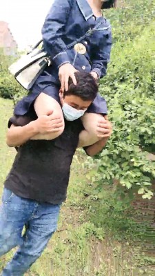 【郑州女神】户外公园骑马遛狗 bf28058_HD绳艺资源