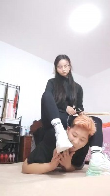 【月夕】艺术圣水面包/白袜丝袜训狗/骑马口水藤条耳光 bf27974_HD绳艺资源