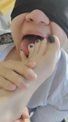 图片[4]_【丫丫】学生服诱惑-原味棉袜狂舔/踩踏人肉坐垫/脚深喉 bf27953_HD绳艺资源