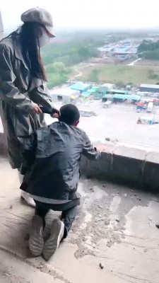 图片[2]_【罗宾】户外重刑虐打拾荒老人 bf27939_HD绳艺资源