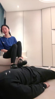 图片[4]_【jenn】艺校女神首调-舔运动鞋/提档全体重踩踏/转胯骑马 bf28172_HD绳艺资源